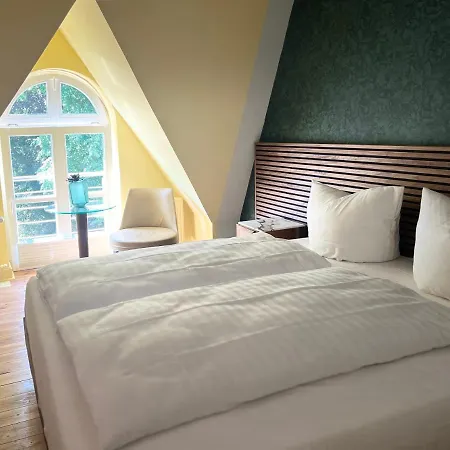 Stuckhotel Fettehenne מלון 3*