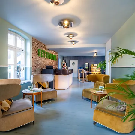 Stuckhotel Fettehenne 3*