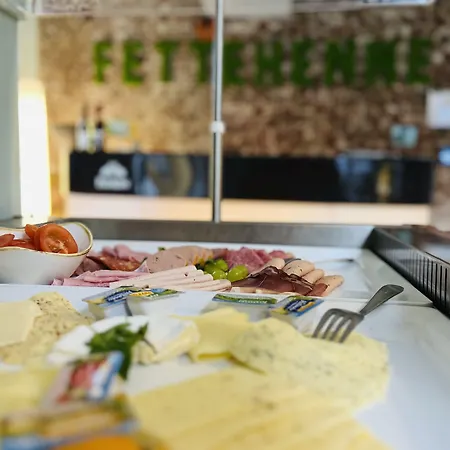 Stuckhotel Fettehenne Hotel