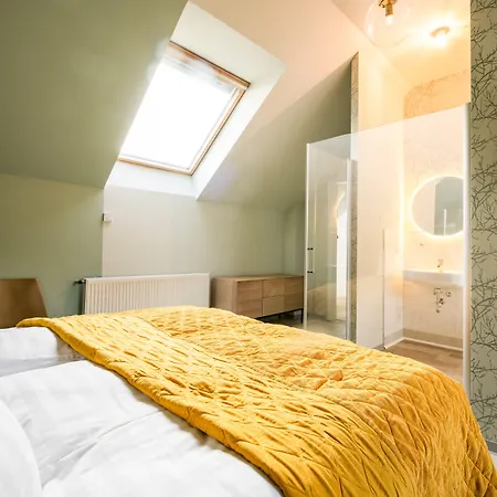 Stuckhotel Fettehenne 3*