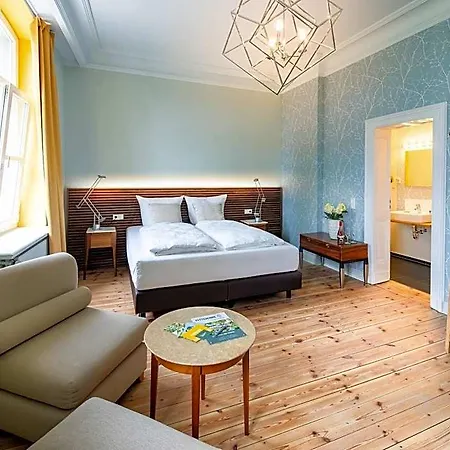 מלון Stuckhotel Fettehenne 3*