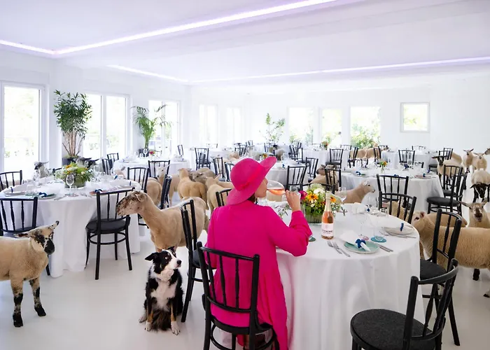 Stuckhotel Fettehenne 3*