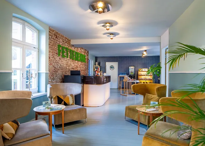 Stuckhotel Fettehenne 3*