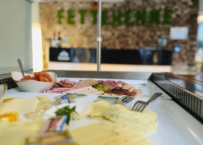 Stuckhotel Fettehenne Otel